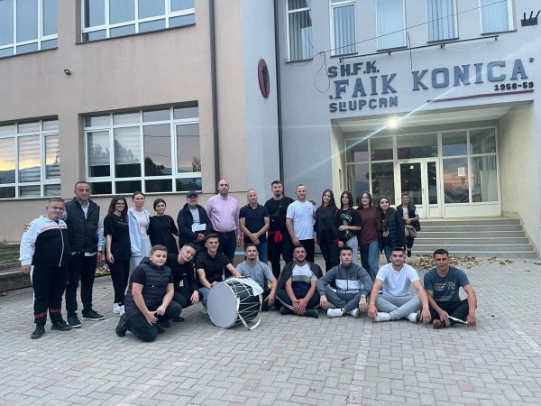 Kryetari i Komunës së Likovës, z.Erkan Arifi ishte për vizitë tek Sh.K.A “Jeta e Re” në Sllupçan